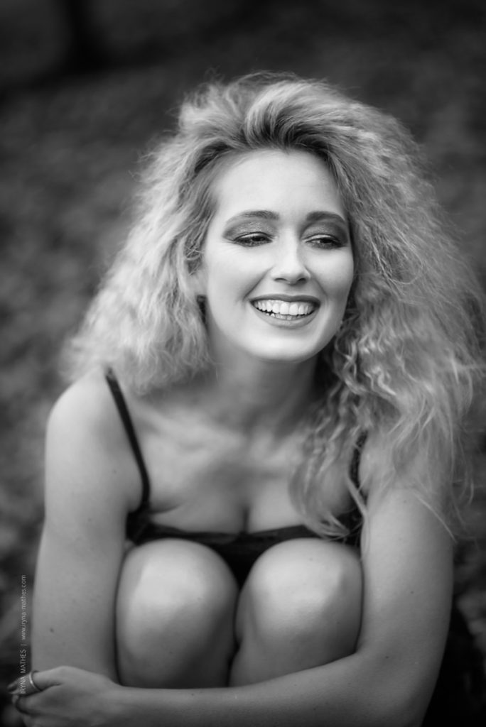 Outdoor Portrait. Iryna Mathes Fotografin. People photography Karlsruhe und Umgebung