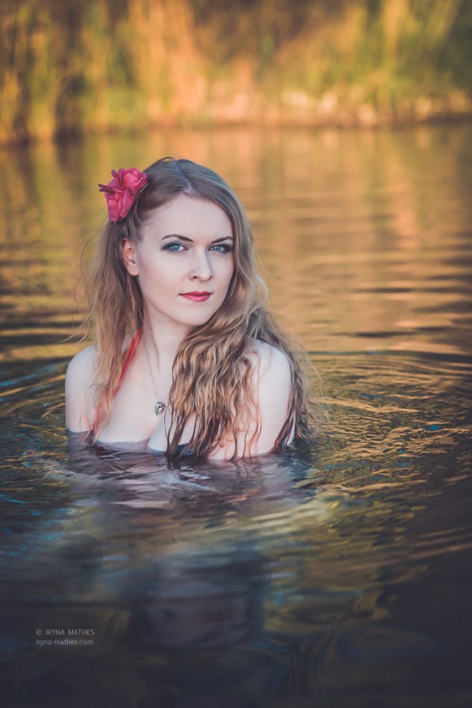 Wasserportrait. Outdoor Fotosession mit Iryna Mathes. Portrait